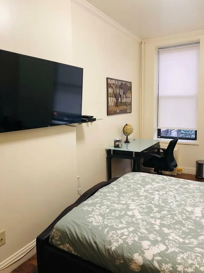 Modern 2 Bedroom Apartment Nyc New York